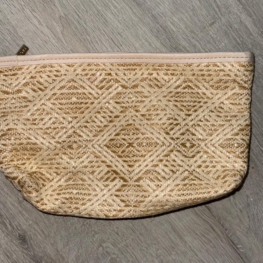 2/$15 Sephora Elegant Tan Woven Makeup Bag